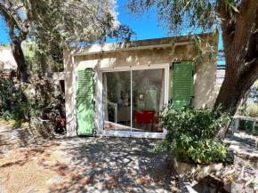 Cozy gite with sea view, in Le Lavandou